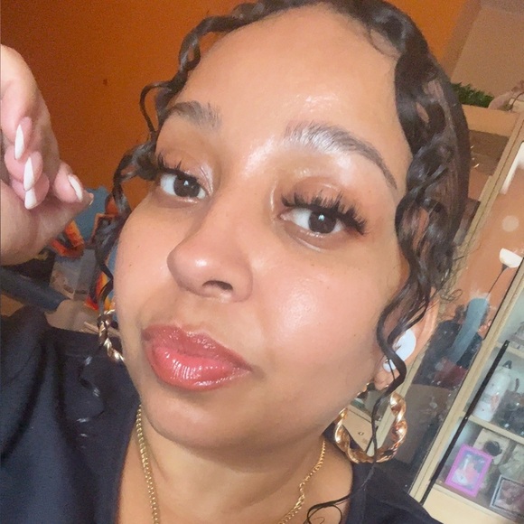 Meet your Posher, Nicky - Picture 1 of 1